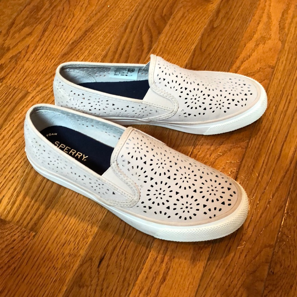 Sperry Top-Sider pink slip on